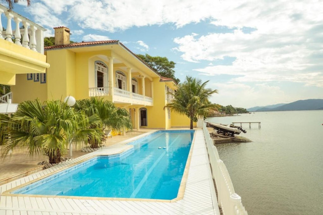 Imagem Casa com 5 Quartos à Venda, 750 m² em Ribeirão Da Ilha - Florianópolis Imagem Casa com 5 Quartos à Venda, 750 m² em Ribeirão Da Ilha - Florianópolis