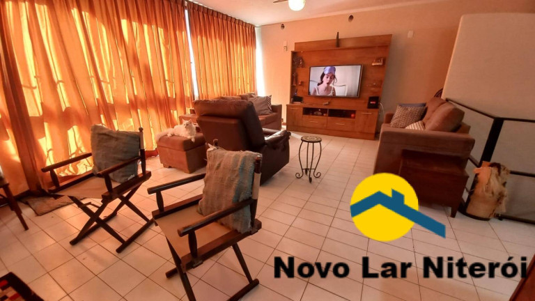 Imagem Casa com 4 Quartos à Venda, 240 m² em Centro - Niterói