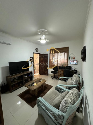 Imagem Casa com 3 Quartos à Venda, em Guilhermina - Praia Grande Imagem Casa com 3 Quartos à Venda, em Guilhermina - Praia Grande