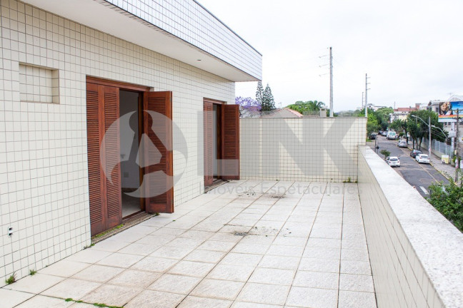 Imagem Imóvel com 3 Quartos à Venda, 251 m² em Vila Ipiranga - Porto Alegre