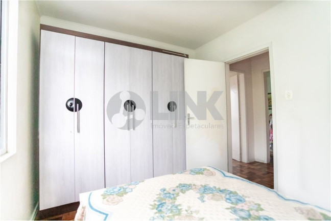 Imagem Apartamento com 3 Quartos à Venda, 81 m² em Higienópolis - Porto Alegre Imagem Apartamento com 3 Quartos à Venda, 81 m² em Higienópolis - Porto Alegre