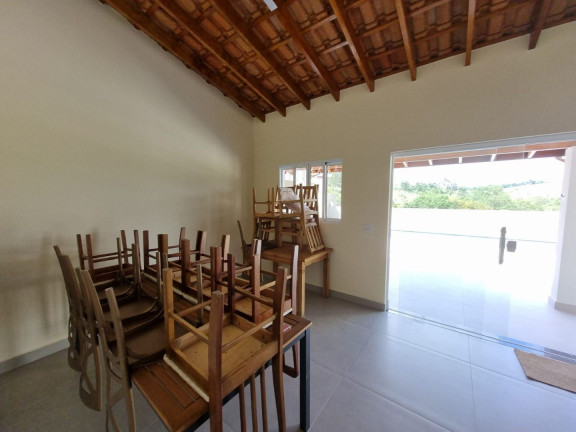 Imagem Chácara com 3 Quartos à Venda, 195 m² em Monterrey - Louveira