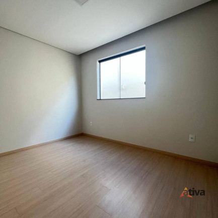 Imagem Casa com 3 Quartos à Venda, 75 m² Imagem Casa com 3 Quartos à Venda, 75 m²