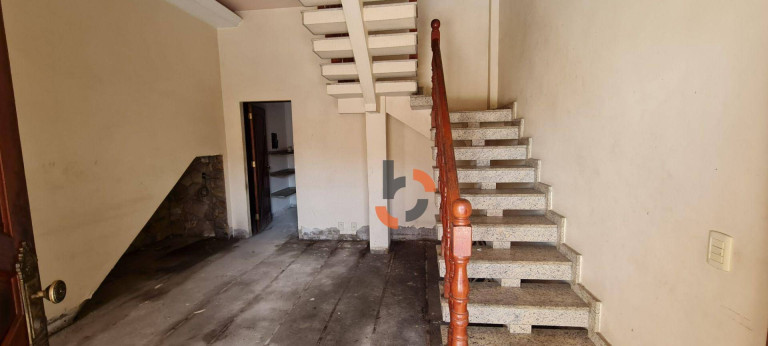 Imagem Casa com 4 Quartos à Venda, 452 m² em Cerâmica - Nova Iguaçu