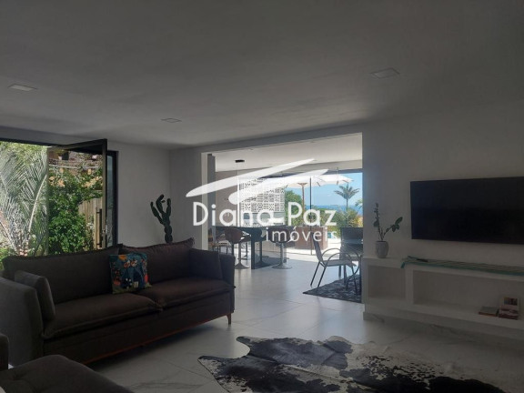 Imagem Casa com 3 Quartos à Venda, 285 m² em Ferradurinha - Búzios Imagem Casa com 3 Quartos à Venda, 285 m² em Ferradurinha - Búzios