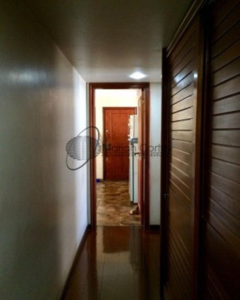 Imagem Imóvel com 4 Quartos à Venda, 220 m² em Icaraí - Niterói Imagem Imóvel com 4 Quartos à Venda, 220 m² em Icaraí - Niterói