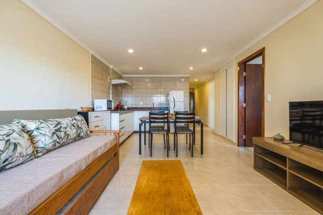 Imagem Casa com 6 Quartos à Venda, 420 m² em Ponta Das Canas - Florianópolis Imagem Casa com 6 Quartos à Venda, 420 m² em Ponta Das Canas - Florianópolis