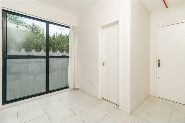 Imagem Imóvel Comercial à Venda, 34 m² em Auxiliadora - Porto Alegre Imagem Imóvel Comercial à Venda, 34 m² em Auxiliadora - Porto Alegre