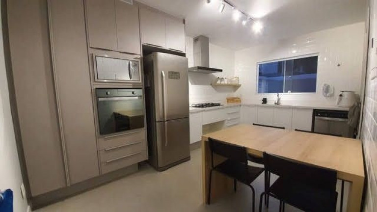 Imagem Casa com 4 Quartos à Venda, 250 m² em Recreio Dos Bandeirantes - Rio De Janeiro