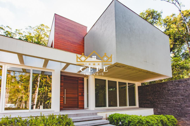Casa com 4 Quartos à Venda, 1.096 m² em Centro - Gramado
