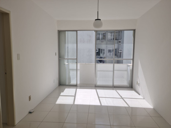 Imagem Apartamento com 2 Quartos à Venda, 70 m² em Coqueiros - Florianópolis