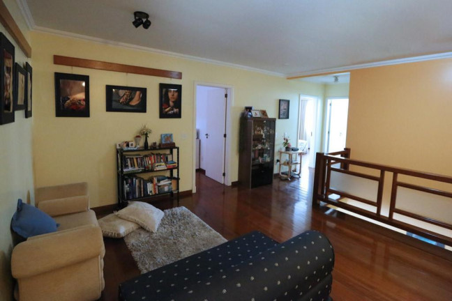 Imagem Casa com 4 Quartos à Venda, 290 m² em Sarandi - Porto Alegre Imagem Casa com 4 Quartos à Venda, 290 m² em Sarandi - Porto Alegre