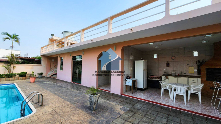 Imagem Casa com 3 Quartos à Venda, 326 m² em Chapada - Manaus Imagem Casa com 3 Quartos à Venda, 326 m² em Chapada - Manaus