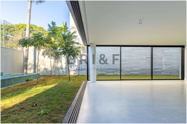 Imagem Casa com 5 Quartos à Venda, 867 m² em Brooklin - São Paulo Imagem Casa com 5 Quartos à Venda, 867 m² em Brooklin - São Paulo