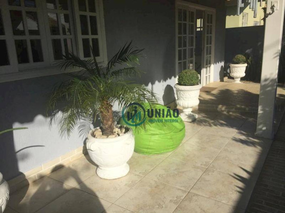Imagem Casa com 4 Quartos à Venda, 220 m² em Itaipu - Niterói Imagem Casa com 4 Quartos à Venda, 220 m² em Itaipu - Niterói