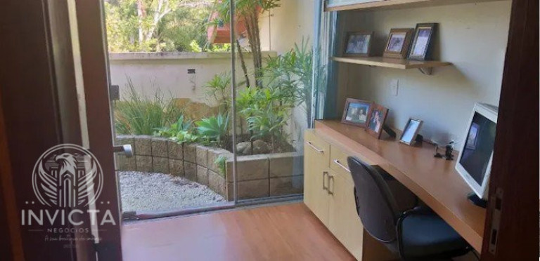 Imagem Casa com 4 Quartos à Venda, 351 m² em Praia Das Taquaras - Balneário Camboriú