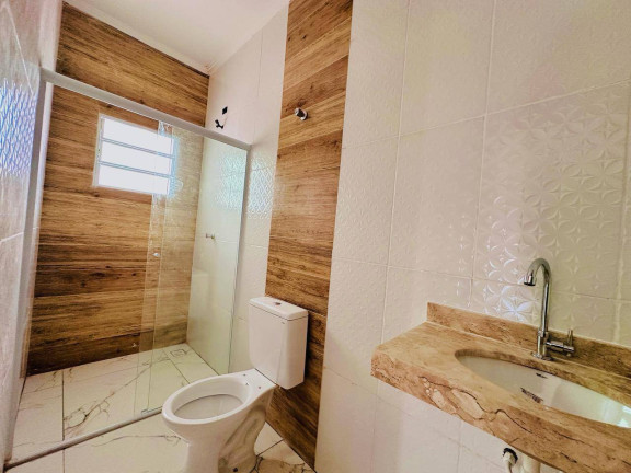 Imagem Casa com 2 Quartos à Venda, em Itanhaém Imagem Casa com 2 Quartos à Venda, em Itanhaém