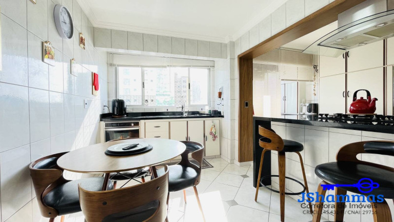 Imagem Apartamento com 3 Quartos à Venda, 100 m² em Centro - Balneário Camboriú