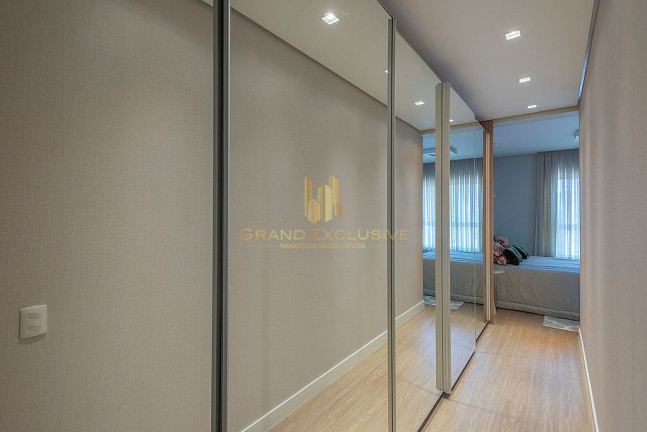 Imagem Apartamento com 4 Quartos à Venda, 143 m² em Centro - Balneário Camboriú Imagem Apartamento com 4 Quartos à Venda, 143 m² em Centro - Balneário Camboriú