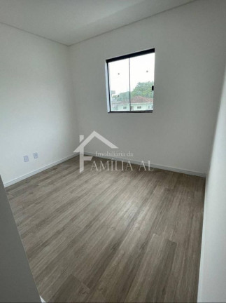 Imagem Casa com 3 Quartos à Venda, 90 m² em Iririú - Joinville
