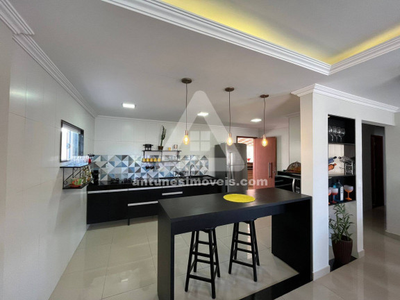 Imagem Casa com 3 Quartos à Venda, 200 m² em Jardim Olinda - Cabo Frio Imagem Casa com 3 Quartos à Venda, 200 m² em Jardim Olinda - Cabo Frio