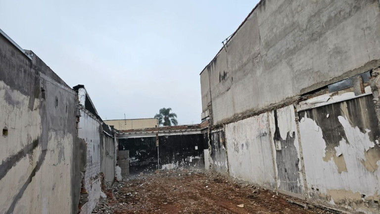 Imagem Terreno à Venda, 130 m² em Centro - Poá Imagem Terreno à Venda, 130 m² em Centro - Poá