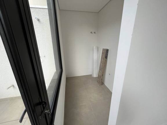 Imagem Kitnet com 1 Quarto à Venda, 31 m² em água Verde - Curitiba Imagem Kitnet com 1 Quarto à Venda, 31 m² em água Verde - Curitiba