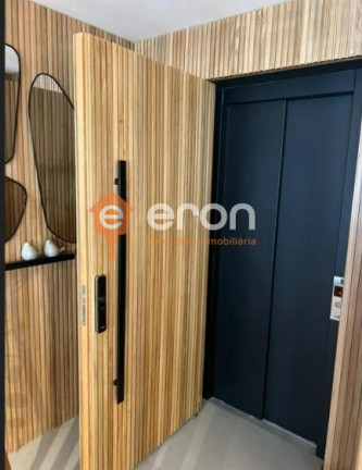 Imagem Apartamento com 3 Quartos à Venda, 200 m²
