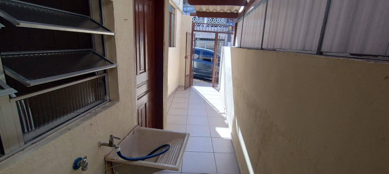Casa com 1 Quarto para Alugar,  em Jardim Dona Sinhá - São Paulo