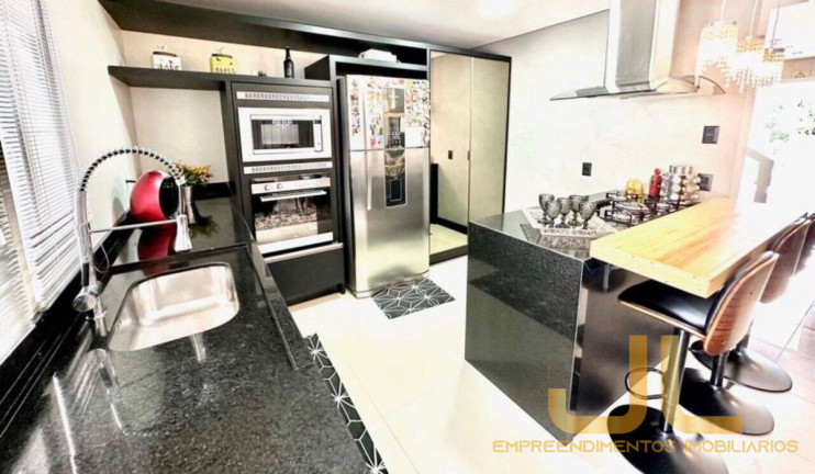 Imagem Casa com 3 Quartos para Alugar, 215 m² em Velha - Blumenau Imagem Casa com 3 Quartos para Alugar, 215 m² em Velha - Blumenau