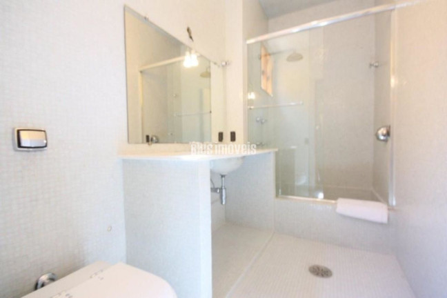 Imagem Casa com 2 Quartos à Venda, 230 m² em Jardim Paulistano - São Paulo Imagem Casa com 2 Quartos à Venda, 230 m² em Jardim Paulistano - São Paulo