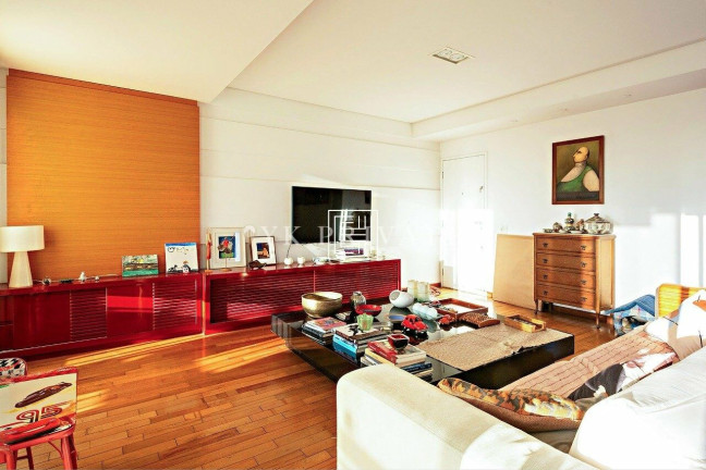 Imagem Apartamento com 3 Quartos à Venda, 260 m² em água Branca - São Paulo
