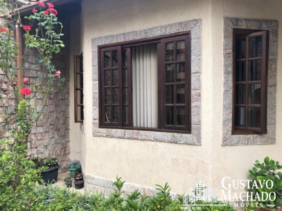 Imagem Casa com 3 Quartos à Venda, 214 m² em São Luís - Volta Redonda Imagem Casa com 3 Quartos à Venda, 214 m² em São Luís - Volta Redonda