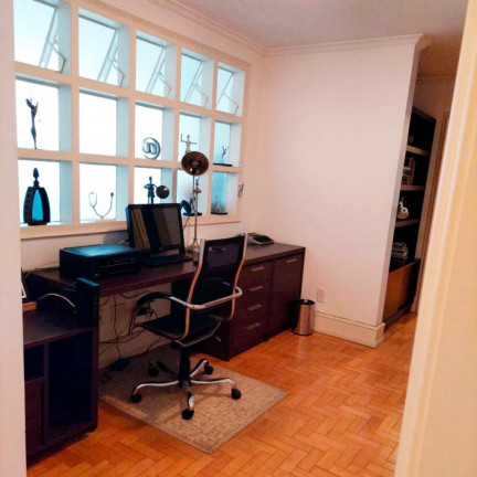 Imagem Imóvel com 3 Quartos à Venda, 270 m² em Moinhos De Vento - Porto Alegre Imagem Imóvel com 3 Quartos à Venda, 270 m² em Moinhos De Vento - Porto Alegre
