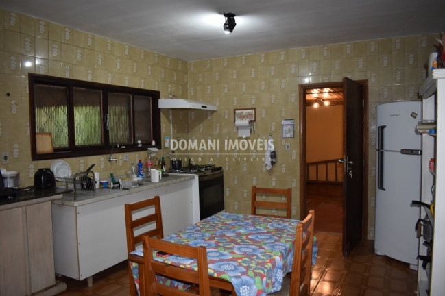 Imagem Casa com 4 Quartos à Venda, 360 m² em Região Do Alto Da Boa Vista - Campos Do Jordão Imagem Casa com 4 Quartos à Venda, 360 m² em Região Do Alto Da Boa Vista - Campos Do Jordão