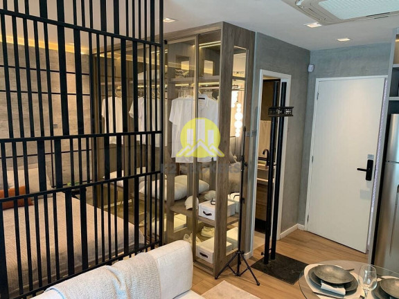 Imagem Studio com 1 Quarto à Venda, 25 m² em Pinheiros - São Paulo Imagem Studio com 1 Quarto à Venda, 25 m² em Pinheiros - São Paulo