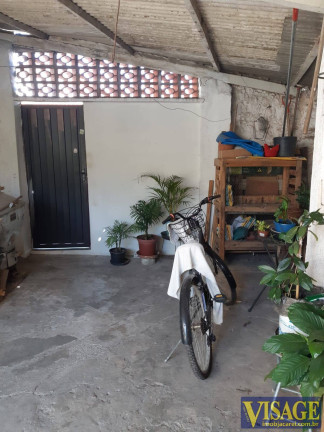 Imagem Casa com 3 Quartos à Venda, em Centro - Jacareí Imagem Casa com 3 Quartos à Venda, em Centro - Jacareí
