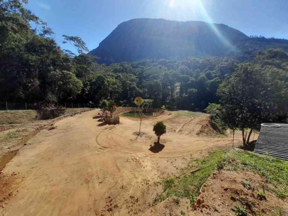 Imagem Casa com 1 Quarto à Venda, 4.000 m² em Três Córregos - Teresópolis Imagem Casa com 1 Quarto à Venda, 4.000 m² em Três Córregos - Teresópolis