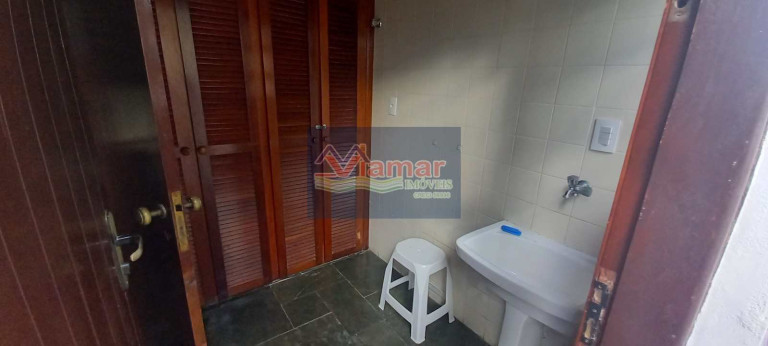 Imagem Casa com 3 Quartos à Venda, 200 m² em Enseada - Guarujá Imagem Casa com 3 Quartos à Venda, 200 m² em Enseada - Guarujá