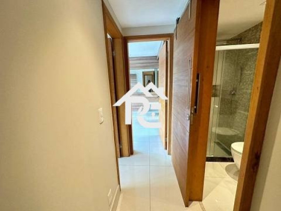 Imagem Apartamento com 4 Quartos à Venda, 140 m² em Icaraí - Niterói