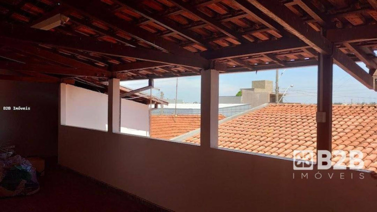 Imagem Casa com 3 Quartos à Venda, 208 m² em Centro - Bauru