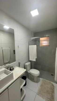 Imagem Casa com 4 Quartos à Venda, 300 m² em Recanto Dos Pássaros - Cuiabá