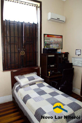 Imagem Casa com 6 Quartos à Venda, 240 m² em São Domingos - Niterói Imagem Casa com 6 Quartos à Venda, 240 m² em São Domingos - Niterói