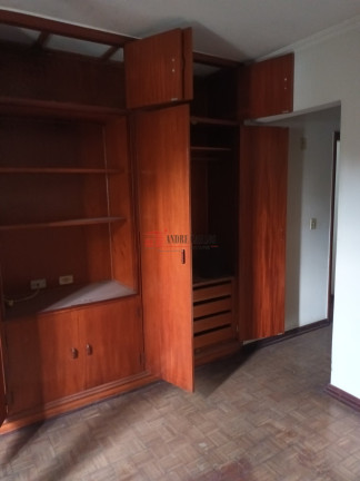 Imagem Sobrado com 3 Quartos à Venda, 300 m² em Vila Yara - Osasco Imagem Sobrado com 3 Quartos à Venda, 300 m² em Vila Yara - Osasco