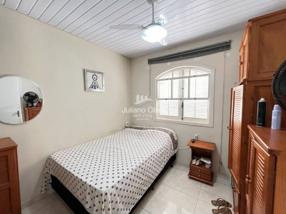 Imagem Sobrado com 6 Quartos à Venda, 163 m² em Barra Do Sai - Itapoá