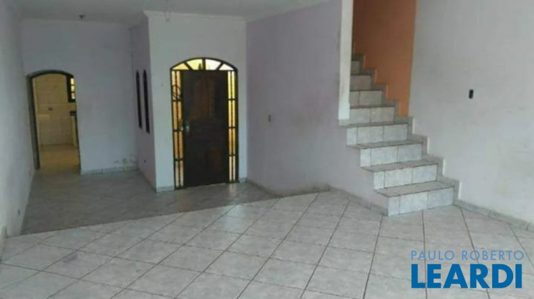 Imagem Sobrado com 3 Quartos para Alugar, 180 m² em Jardim Milena - Santo André Imagem Sobrado com 3 Quartos para Alugar, 180 m² em Jardim Milena - Santo André