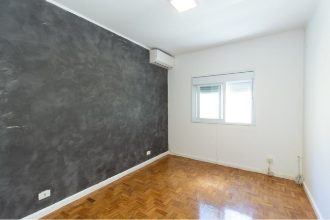 Imagem Casa com 3 Quartos à Venda, em Moema - São Paulo Imagem Casa com 3 Quartos à Venda, em Moema - São Paulo