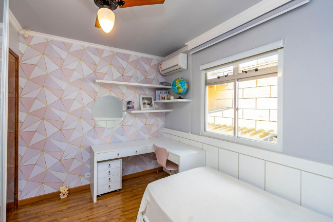 Imagem Sobrado com 3 Quartos à Venda, 118 m² em Campina Do Siqueira - Curitiba Imagem Sobrado com 3 Quartos à Venda, 118 m² em Campina Do Siqueira - Curitiba