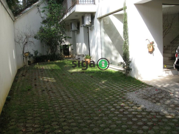 Imagem Casa com 3 Quartos à Venda, 540 m² em Vila Progredior - São Paulo