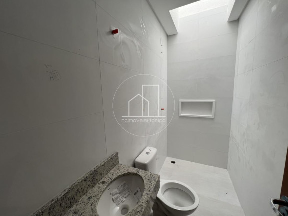 Imagem Casa com 2 Quartos à Venda, 150 m² em São João Do Rio Vermelho - Florianópolis Imagem Casa com 2 Quartos à Venda, 150 m² em São João Do Rio Vermelho - Florianópolis